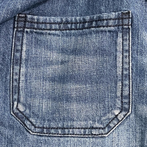 NWT A Pea in the Pod LED Women’s 8 Maternity Belted Jean Shorts - Picture 3 of 8